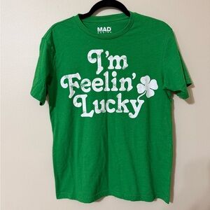 Mad Engine I'm Feelin' Lucky Green St. Patricks Day Tee S, great condition